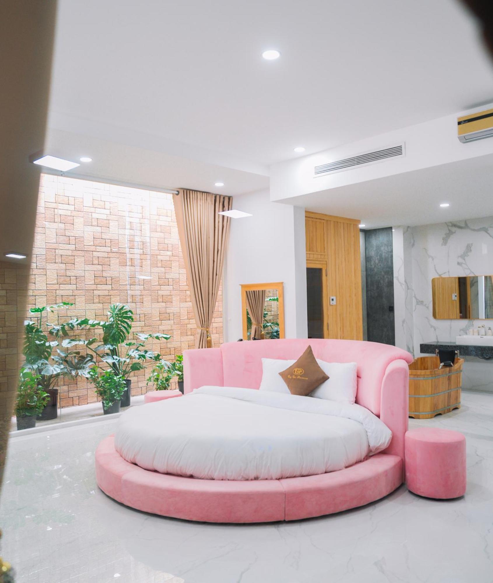 Quy Tai Premium Hotel Da Lat Exterior foto